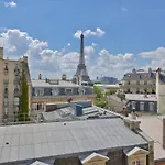 Studio With A Panoramic View Of The Eiffel Tower